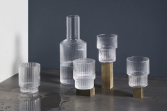 Ferm Living Ripple 竖纹玻璃杯水瓶