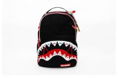 SprayGround 鲨鱼嘴图案双肩包