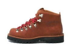 丹纳 danner 山脉之光 Mountain Light 真皮防水马丁靴