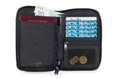 Pacsafe 护照证件包