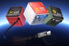 摩米士 MOMAX 高达联名氮化镓充电器