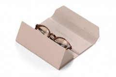 Satechi 定位器眼镜盒