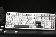 键设宇宙 YUNZII AL98 三模机械键盘