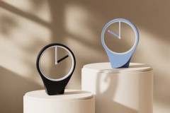 物有引力悬浮时钟