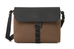 Ucon Acrobatics Yuri 邮差包