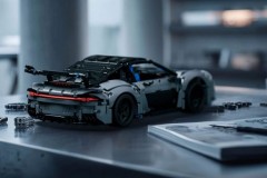 Nifeliz Stinger RS 跑车模型玩具