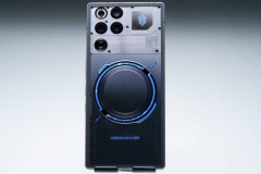 努比亚 红魔 REDMAGIC 11Pro 游戏手机