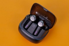 JBL QUANTUM BEAM 量子风暴主动降噪入耳式蓝牙耳机