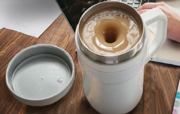 心工匠二代温差自动搅拌杯