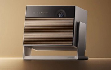 极米 XGIMI RS 10 / Ultra 家庭投影仪