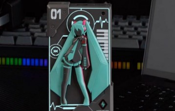 无限创燥&初音未来联名拼装充电宝