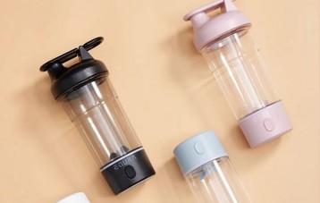一克拉 EQURA 电动搅拌杯
