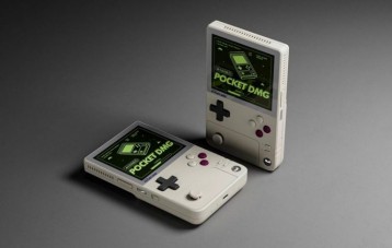 AYANEO Pocket DMG 竖版掌机