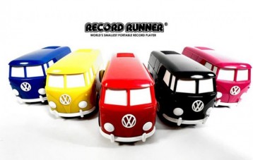 RECORD RUNNER 自走巴士玩具唱片机