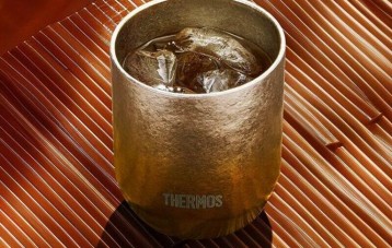 膳魔师 THERMOS 月影观象纯钛保温杯