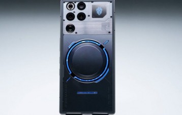 努比亚 红魔 REDMAGIC 11Pro 游戏手机