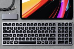 SATECHI 紧凑型超薄背光全键盘蓝牙键盘 兼容苹果设备